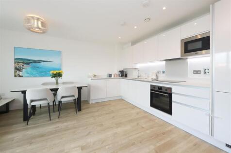 Lounge kitchen