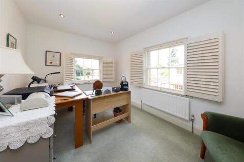 Office / Dressing Room