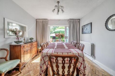Dining room.JPG
