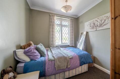 Bedroom.JPG
