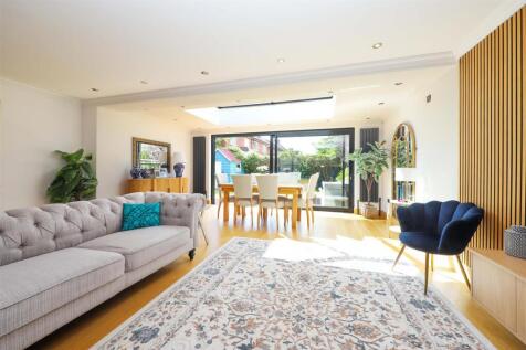 Living room diner
