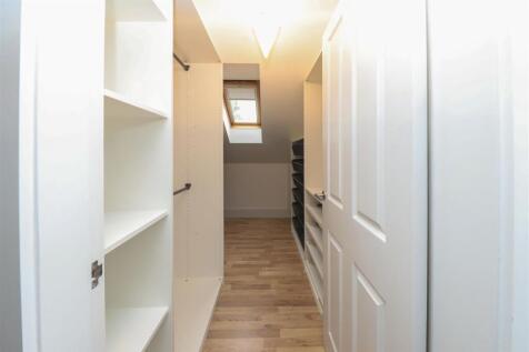 Walk in wardrobe