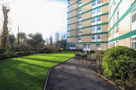 21 Denham Lodge (9) copy.jpg