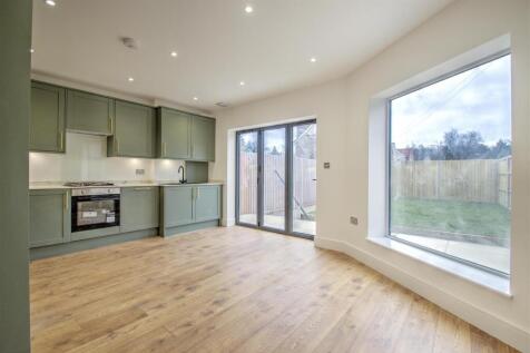 Kitchen/Dining Area