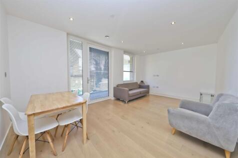 Living/Dining Area