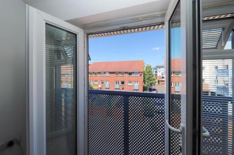 Juliette Balcony