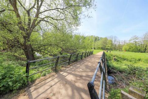 Greenbelt Land