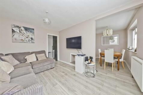 Living/Dining Area