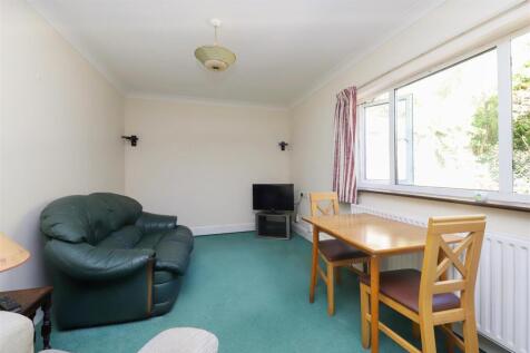 Living/Dining Area