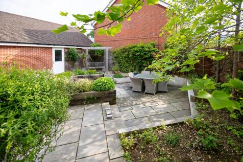 House Photos-11.jpg