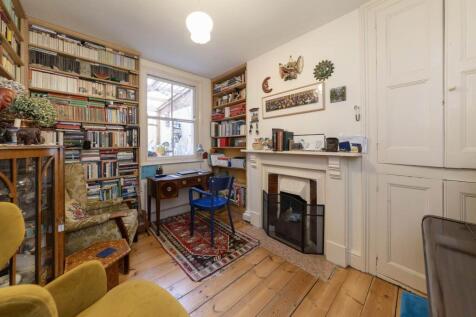 Property Image 4