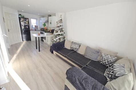 Open Plan Kitchen / Living Room 