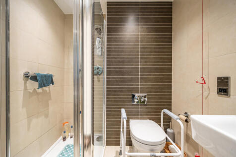 1345253-7-68b6f1b...