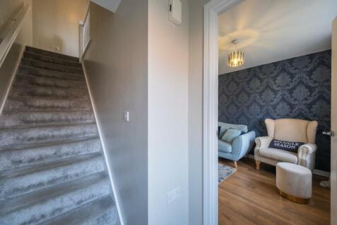 23 Hazelhurst Way-010.jpg