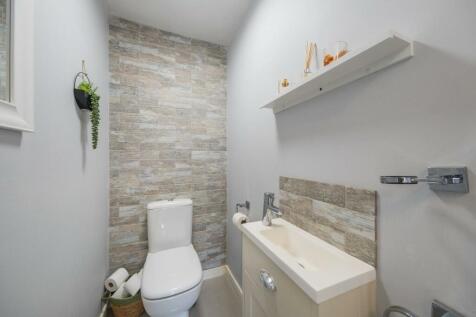 23 Hazelhurst Way-005.jpg