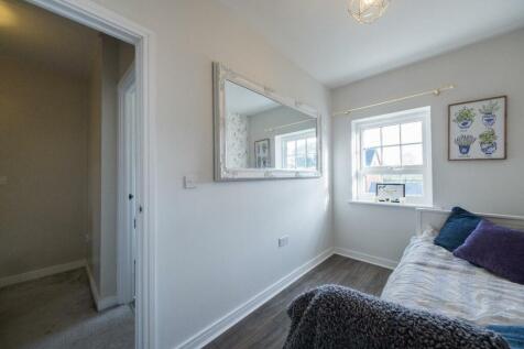 23 Hazelhurst Way-015.jpg