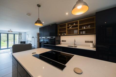 Oakmead Lodge-007.jpg