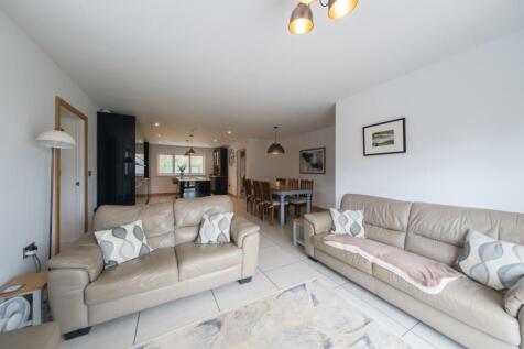 Oakmead Lodge-017.jpg