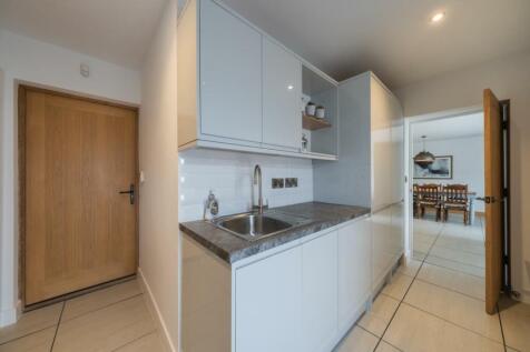 Oakmead Lodge-021.jpg