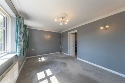 8 Rathbone Park-002.jpg