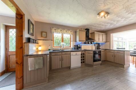 Meadow Croft-002.jpg