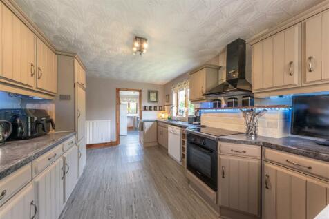 Meadow Croft-004.jpg