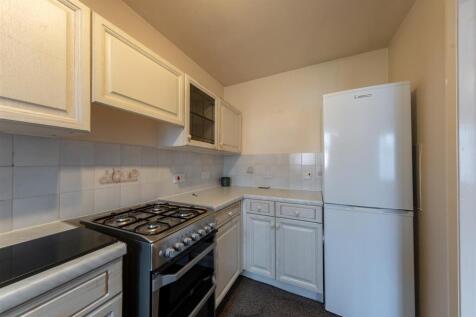 17 Rathbone Park-005.JPG