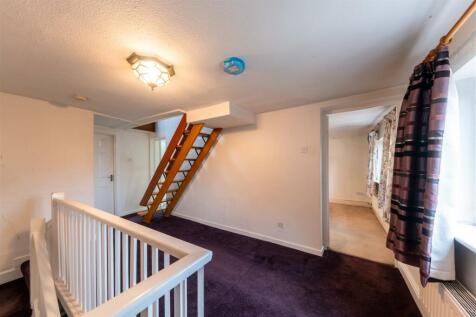 West View, 107 High Street-016.jpg