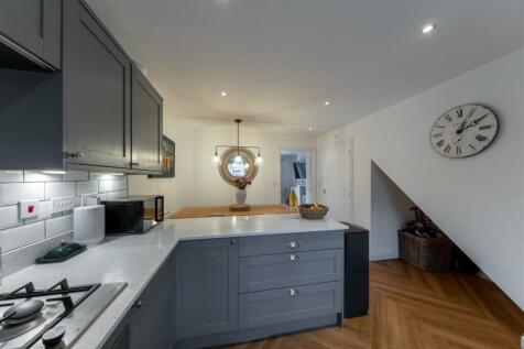 52 Firecrest Way-003.jpg