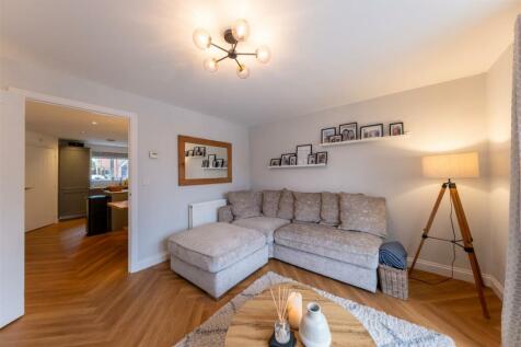 52 Firecrest Way-009.jpg