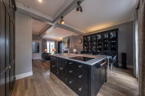 Open Plan Family Dining Breakfast Kitchen