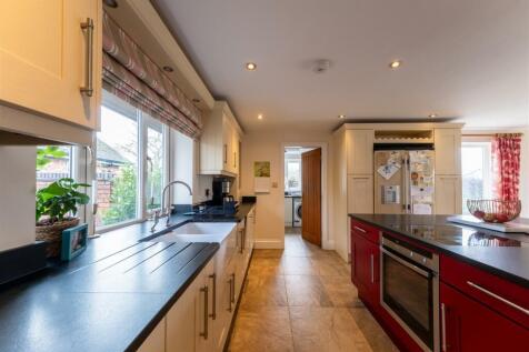 Meadowside-003.jpg