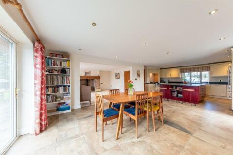 Meadowside-005.jpg