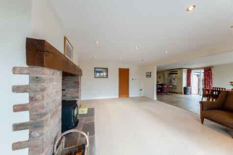 Meadowside-011.jpg