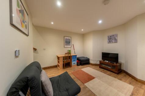 26A Forest Road-019.jpg