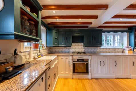1 Parkfield House Cottages-005.jpg