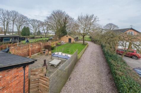 1 Parkfield House Cottages-052.jpg