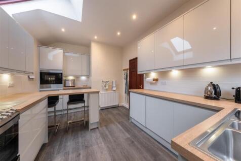 1 Fern Lea Mews-004.jpg