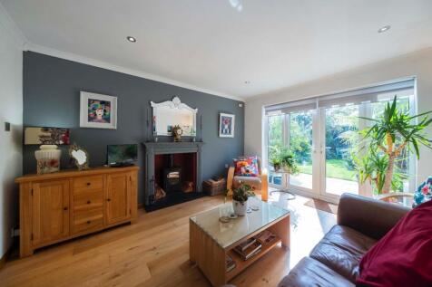 18 Bowmere Road-013.JPG