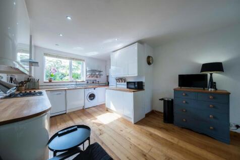 18 Bowmere Road-004.JPG