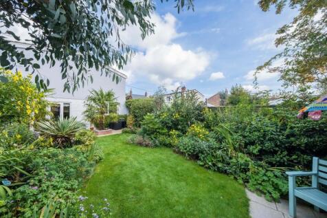 18 Bowmere Road-039.JPG