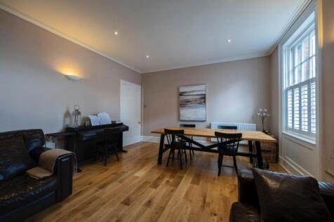 Laburnum House-011.JPG