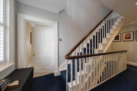 Laburnum House-029.JPG