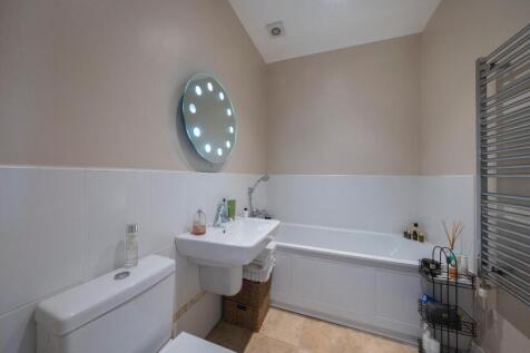 Laburnum House-037.JPG