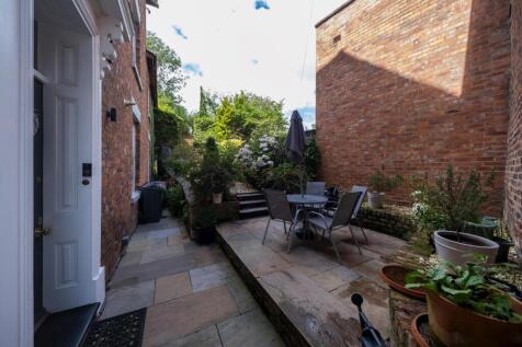 Laburnum House-040.JPG