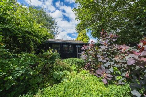 Laburnum House-051.JPG