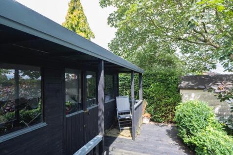 Laburnum House-054.JPG