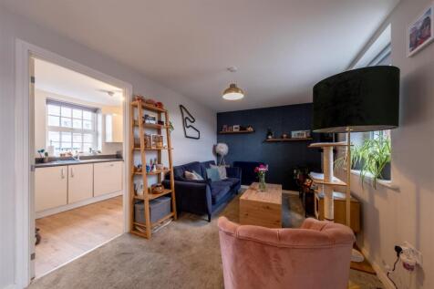 39 Hazelhurst Way-005.jpg