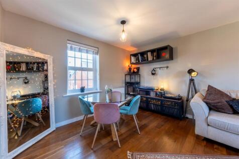 49 Hazelhurst Way-005.jpg