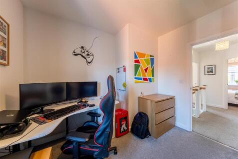 3 Tiverton Way-028.jpg